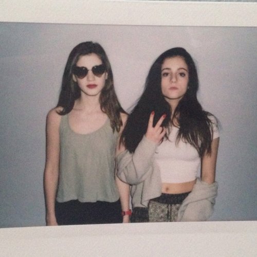 acidic-violet:  bubbles-asked-acid:  mermaidandthediamonds:  so-freaky:  just me and liv in our natural habitat   ☯ In the land of gods and monsters I was an angel ☯  ☨If God dropped acid, would He see people?☨    Grunge ☁ Cocaine ✞ PUSSY$