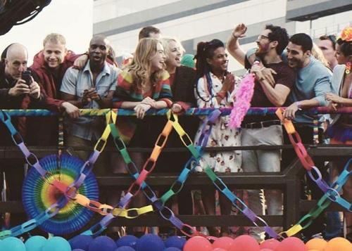 maxandthespidersfrommars: akamatthewmurdock: SENSE8 Cast filming at the Parada do Orgulho LGBT in 