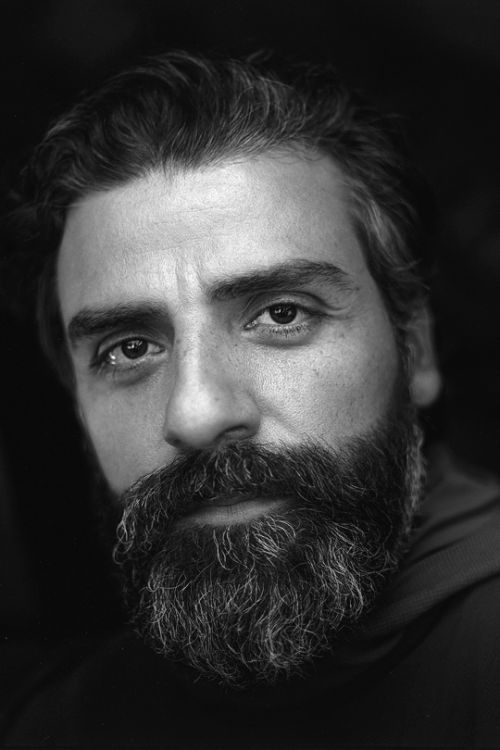 zacharylevis:  OSCAR ISAAC“Dune” | Behind