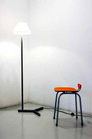 oxidi:  Phillippe Million, Tabouret, 2002