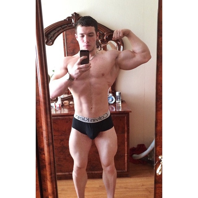 beautifulyoungmuscle:  Max Troyan, round 2