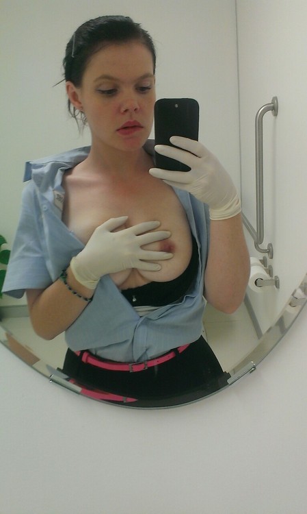 https://gloveslover.tumblr.com/post/159602634343