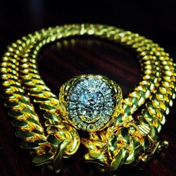 phuckindope:  Gold. Cuban. Dragon Eye. Ring 