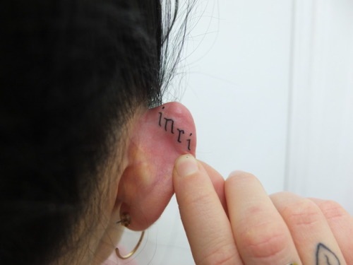 Sneaky small handpoke!Mail me for appointments!
