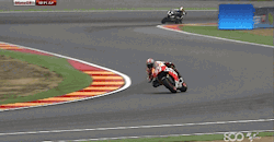 cirkwit:  Marquez crashes out during Aragon