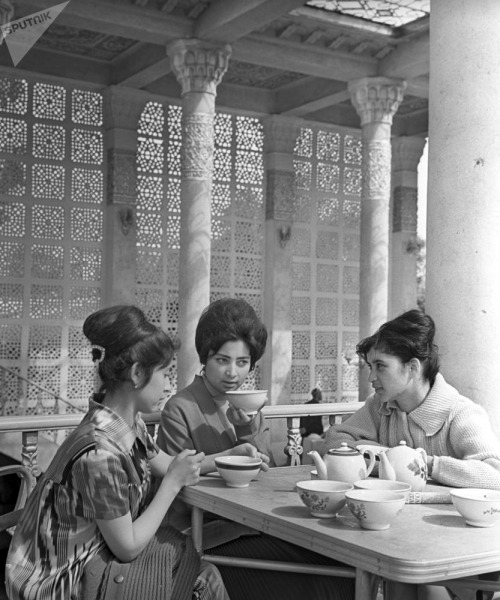 sovietpostcards:Rohat chaikhana (teahouse) on Lenin Avenue in Dushanbe, Tajik SSR. Photo by  Ma