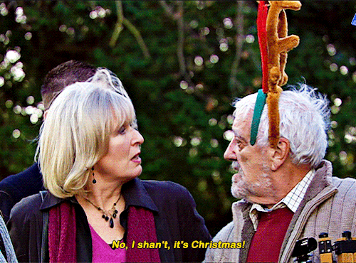 A Christmas Classic. Doctor Who 4.11 × Turn Left