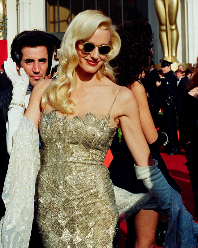 Daryl Hannah at the Academy Awards in Los Angeles, California. 1988. Photos by Bob Riha.