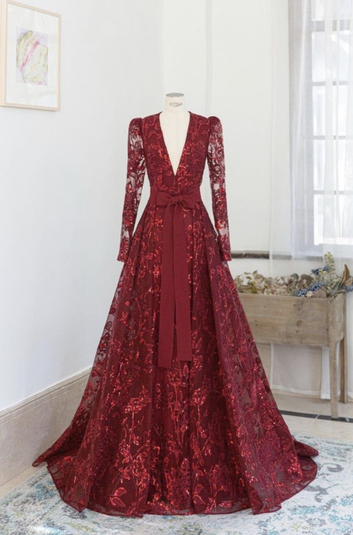 acourtofcouture