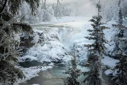 americasgreatoutdoors:  Winter is beautiful in Lake Clark National Park.Photo: National Park Service 