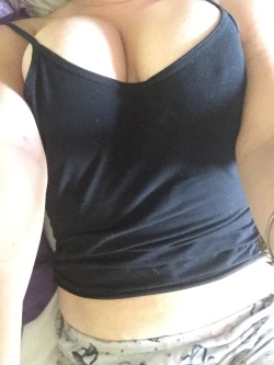 intriguedsub:  I woke up this morning and saw I was tagged by the amazing, theycallmenaughtygirl and bigdaddyred4 to stop, drop, and selfie. Of course I’d see it while I’m still in bed. Sheesh. So here you guys go; no filter, no bra, and in my kitty