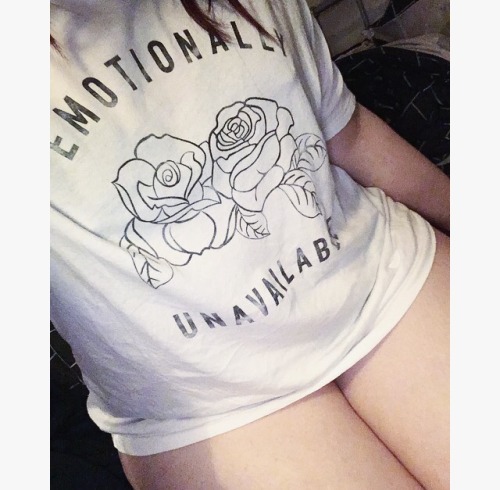 thatgirlred:My chubby thighs make up for my lack of boobs  Oh hey it&rsquo;s me