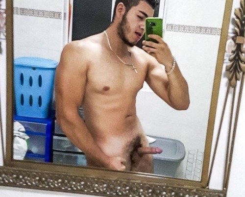 zaiidd:  #heteroengañado mamado musculoso barbon de 25.
