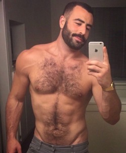 hot guy + a mirror + a phone