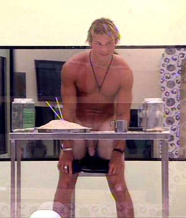 hotcunts:  If you missed this year on australian big brother you missed out. Stunning
