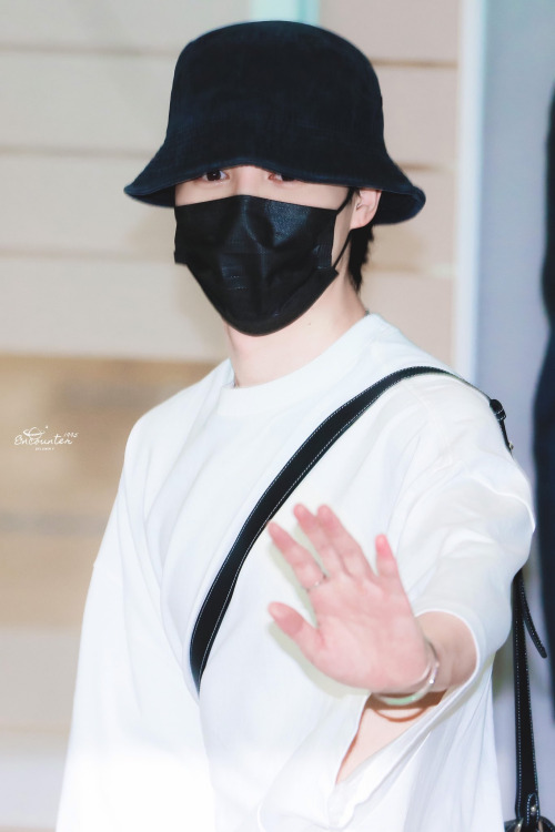 JM Leaving For NY 25 April 2023