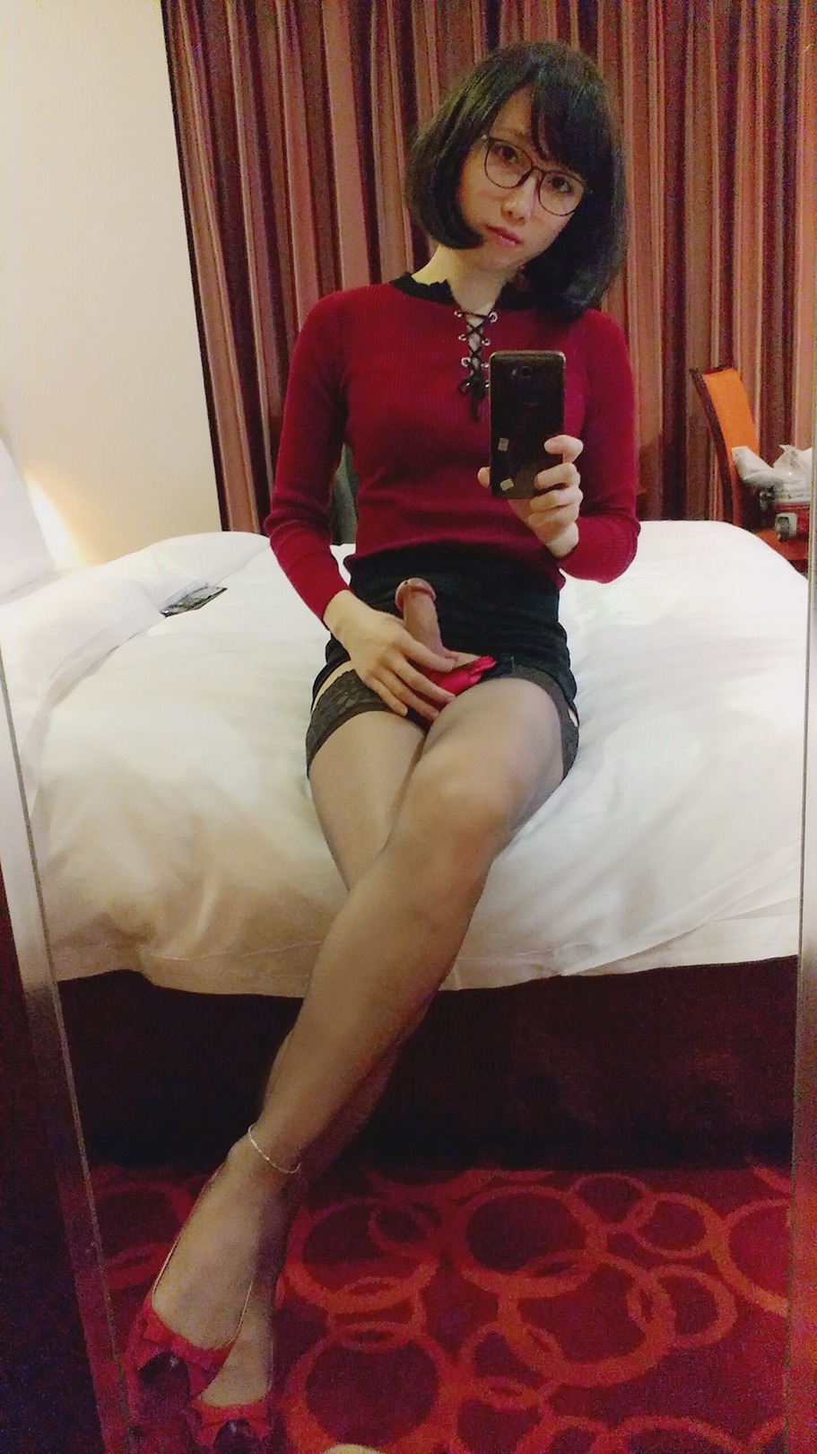 yoooout:全身紅都係要輸$$ 😓