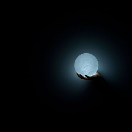 foodffs:  Totally Accurate LED Lamp Mimics The Moon Really nice recipes. Every hour.      