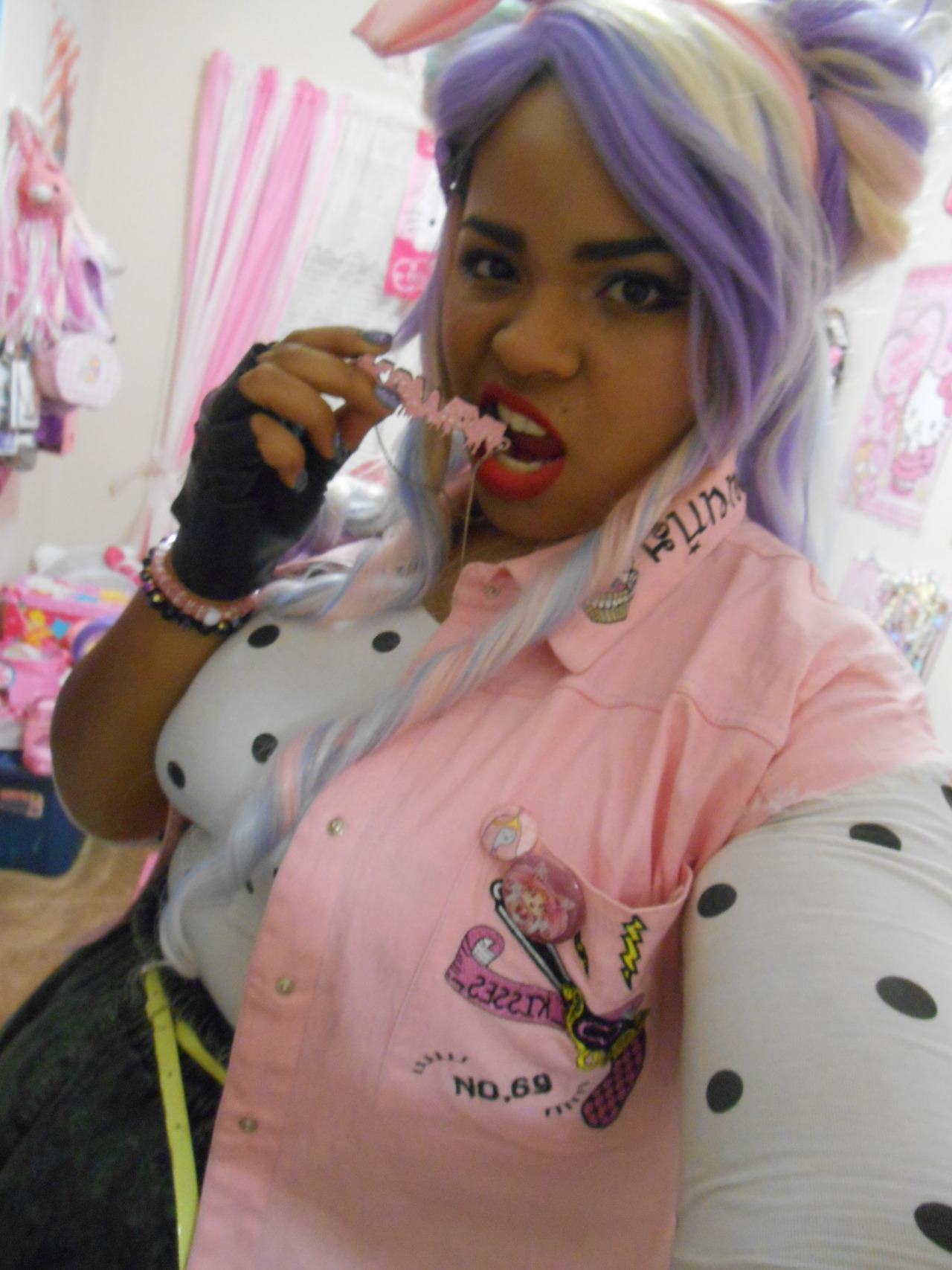 kitsunefantasy:  I was a cute pastel punk babe yesterday~ Went and saw a late movie