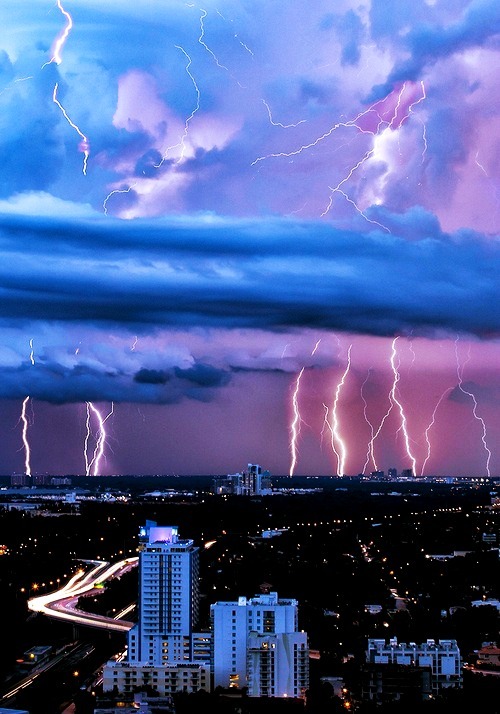 earthdaily:  Lightning Storm, Miami, Florida by dsz902 on Flickr. 