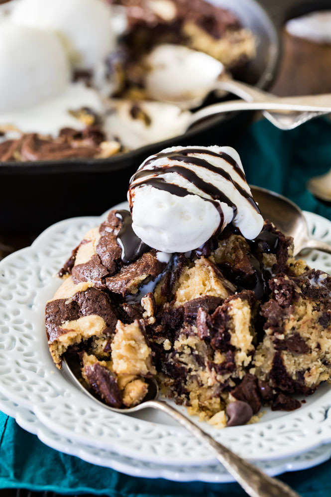 foodffs: DEEP DISH SKILLET BROWNIE COOKIE Follow for recipes Is this how you roll?