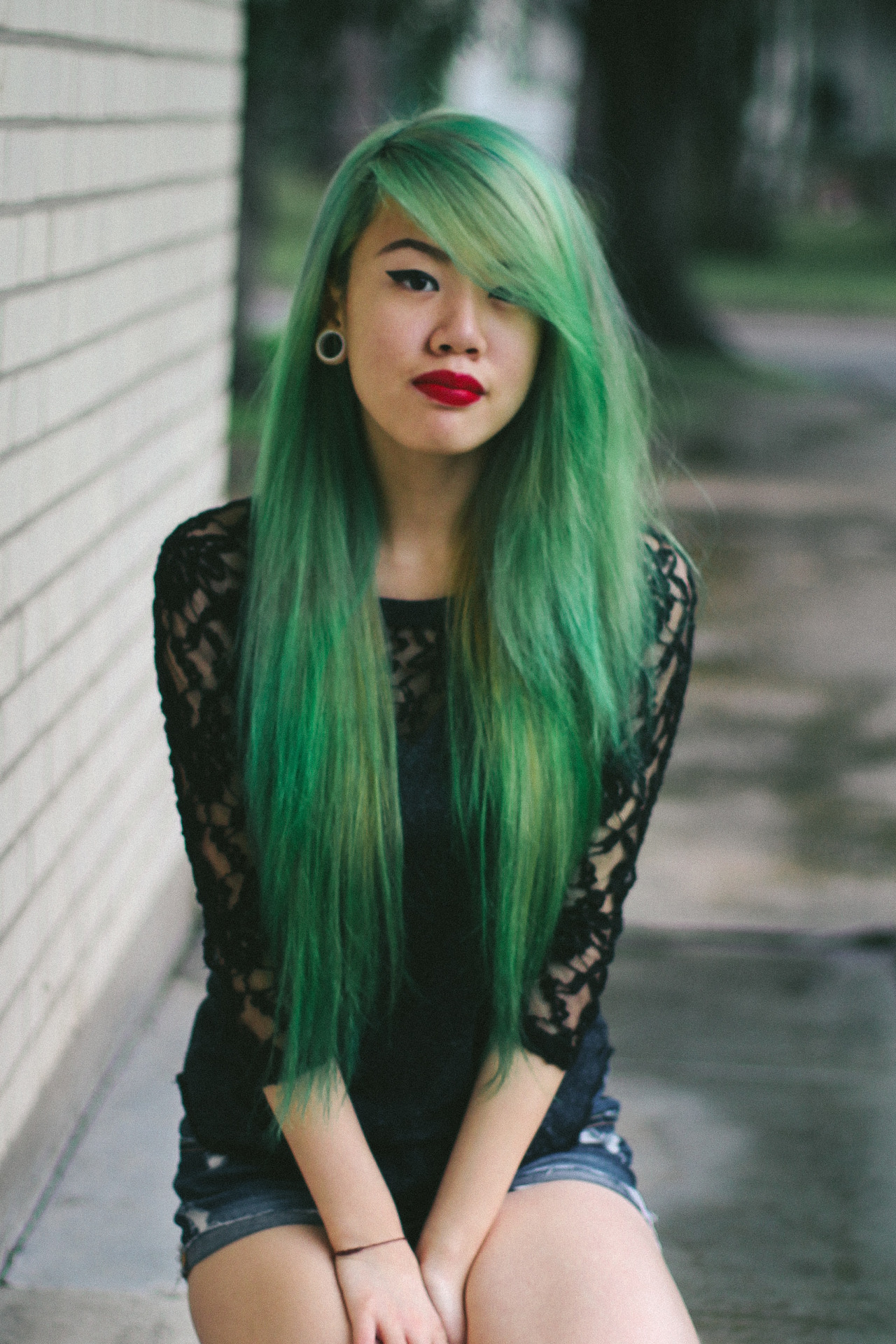  cannibalised - Renouncing photography to be a hair model instead. 