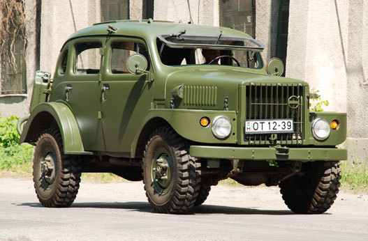 chocolatekip:  The volvo “Sugga” TP-21 The first Sugga I ever saw was just resting