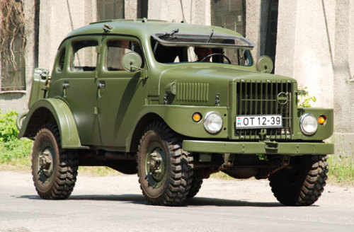 chocolatekip:  The volvo “Sugga” TP-21 The first Sugga I ever saw was just resting motionless in a parking space in a dull and slow Dutch suburb. Never before have I seen such a vehicle. The only visible Markings were it’s Swedish licenseplate,