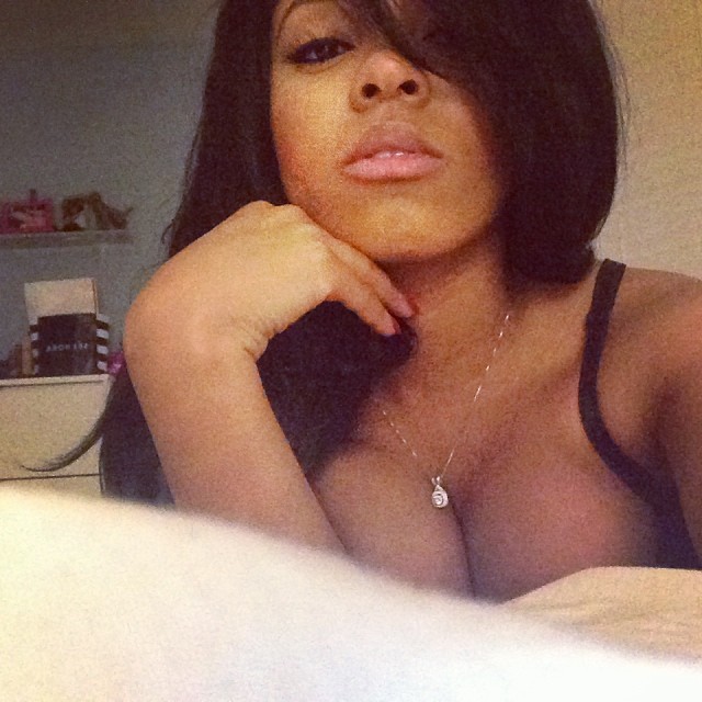 xoxosheneka:  Nite. ✌️ 