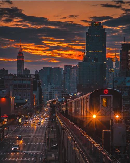 newyorkcityfeelings: #7 Train by @212sid