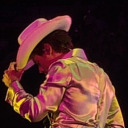 stellarboystyles:reblog with who took your concert virginity in the tags