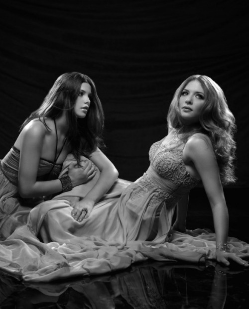 rosaliehalesbian:Rachelle Lefèvre and Ashley Greene for H Magazine