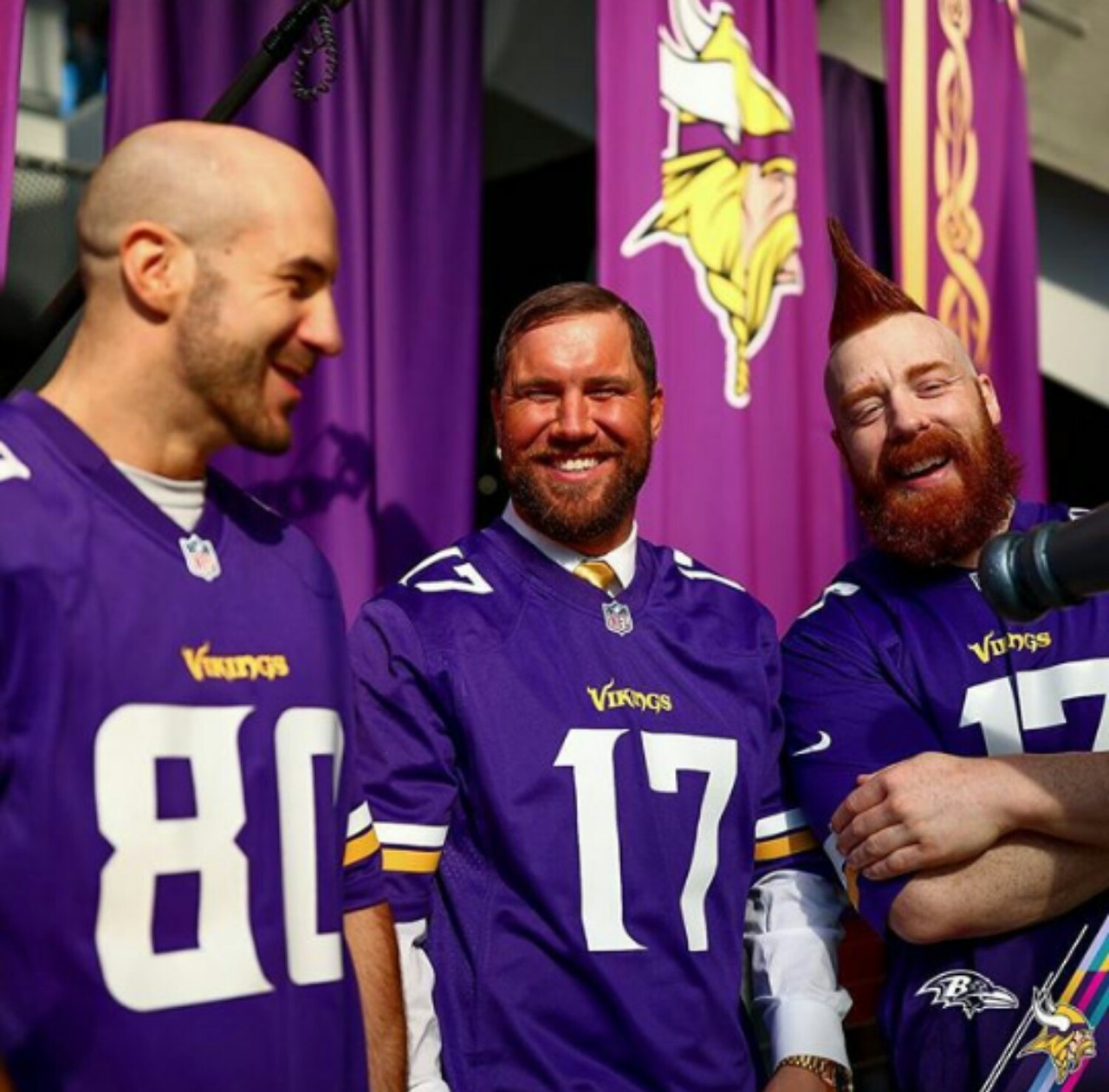 deidrelovessheamus:  Sheamus, Cesaro and Curtis Axel pics from today’s game.  (10-22-2017)