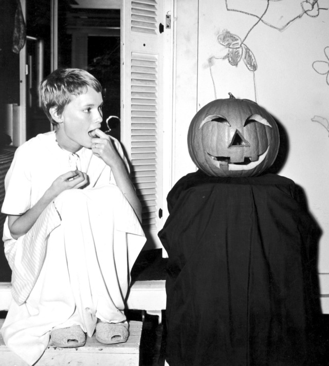 Mia Farrow 🎃