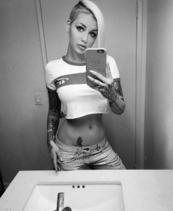 sExY TattOO & sExY PiCs