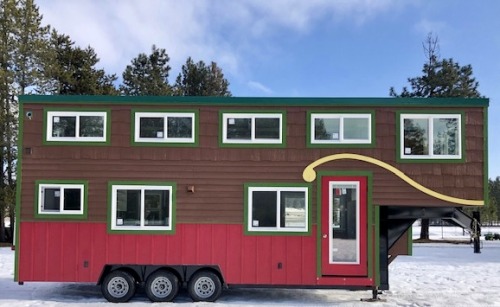 By Molecule Tiny Homes