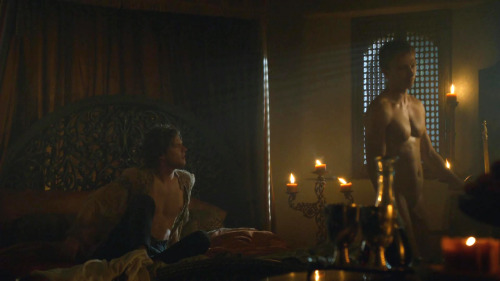 nakedcelebrity:  Will Tudor in Game of adult photos