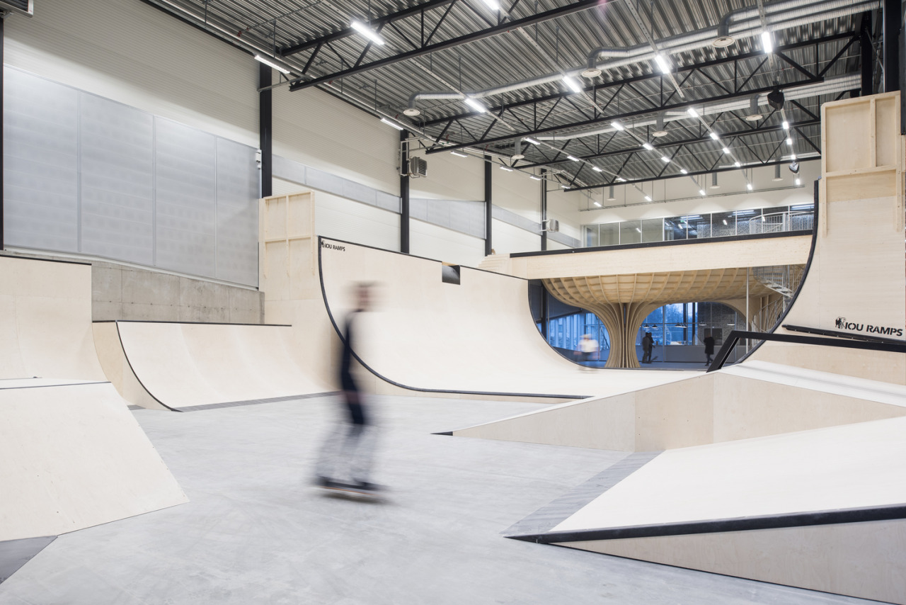 kazu721010:  Oslo Skatehall / Dark ArkitekterPhotos © Finn Ståle Felberg, Lars