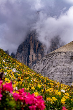 amazinglybeautifulphotography: Clouds swallowing