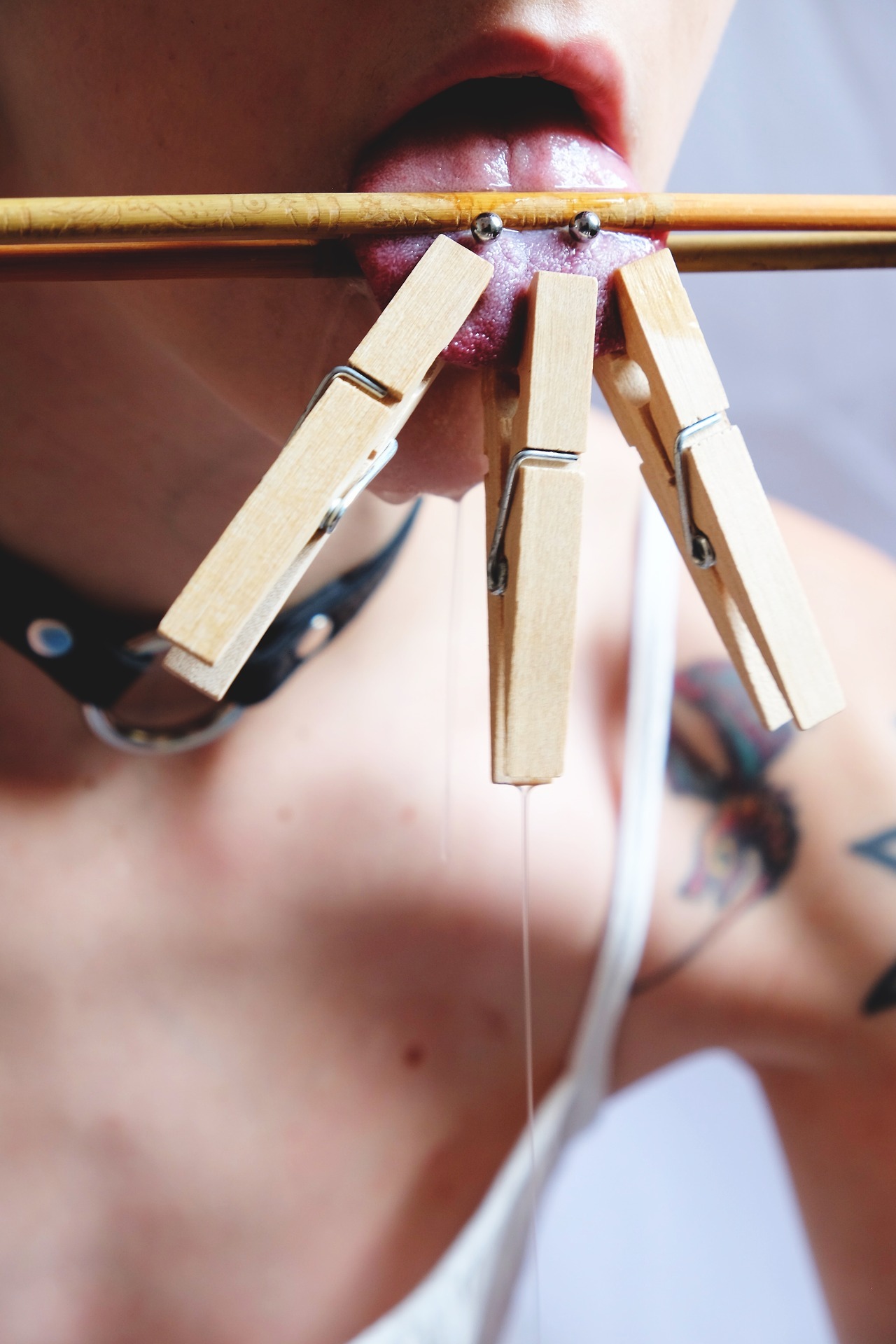 camdamage: sympathetic salivary stimulation | cam damage by self [more here] 
