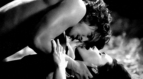 kittycatbsbs: kiss me hard