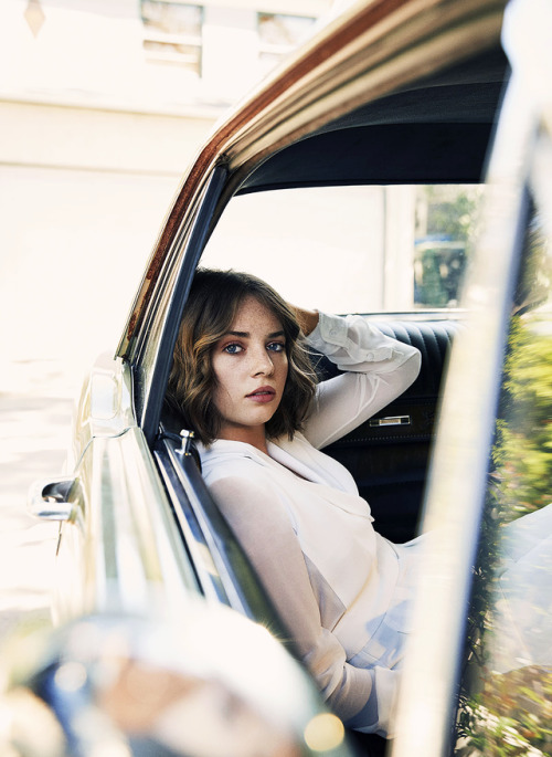 fallenvictory:MAYA HAWKE © Anais &amp; Dax for The Hollywood Reporter