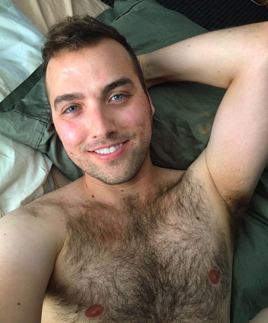 ididntnotblogaboutyou:  Who wants to come take a nap with me? 