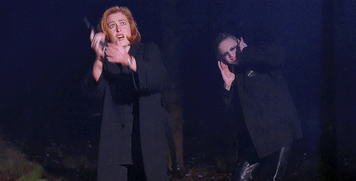 skhal8: There are two types of people… Because she is a good shooter Mulder has no chance. So