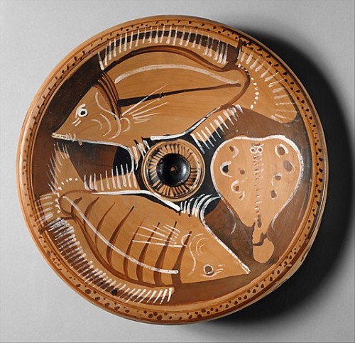 ancientpeoples:Terracotta bowl The fish are decorated with black, red and white paint. It is at