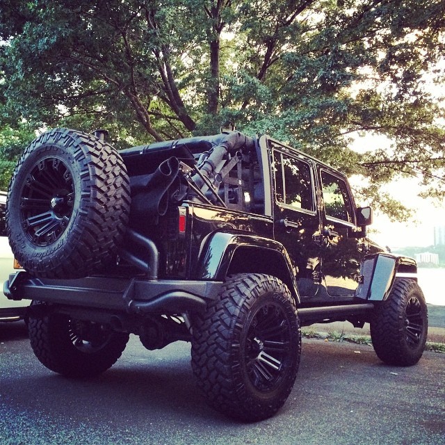 hiddensky:  The #Jeepy 💪💪💪💪 #jeepwrangler #jepher #jeepbeef #jeepjk #jk