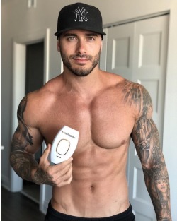 black-plug:Mike Chabot