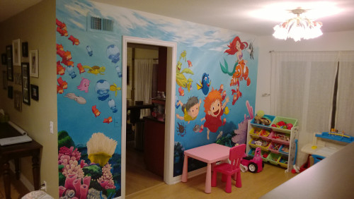 ca-tsuka:  Ghibli/Pixar/Disney undersea mural painted by a father for his daughter’s 2nd birthday (source). 