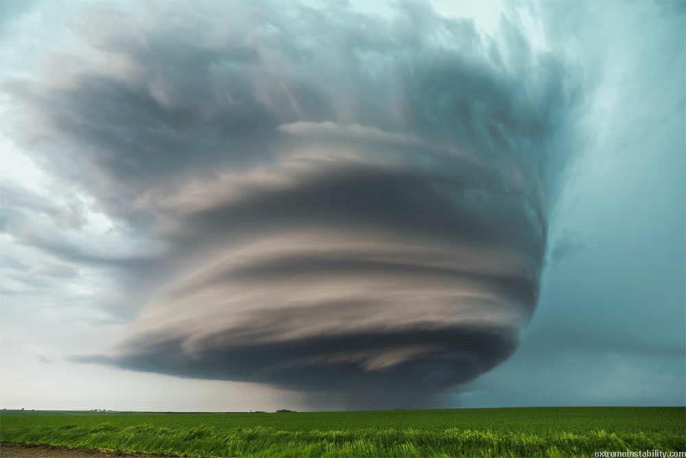 unbelievable-facts:  Supercell tornado at West Point Nebraska