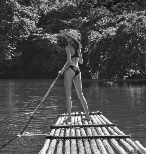 vogue-at-heart:Josephine Skriver in “Summer Body Success” for Porter Magazine #15 Summer Escape 2016